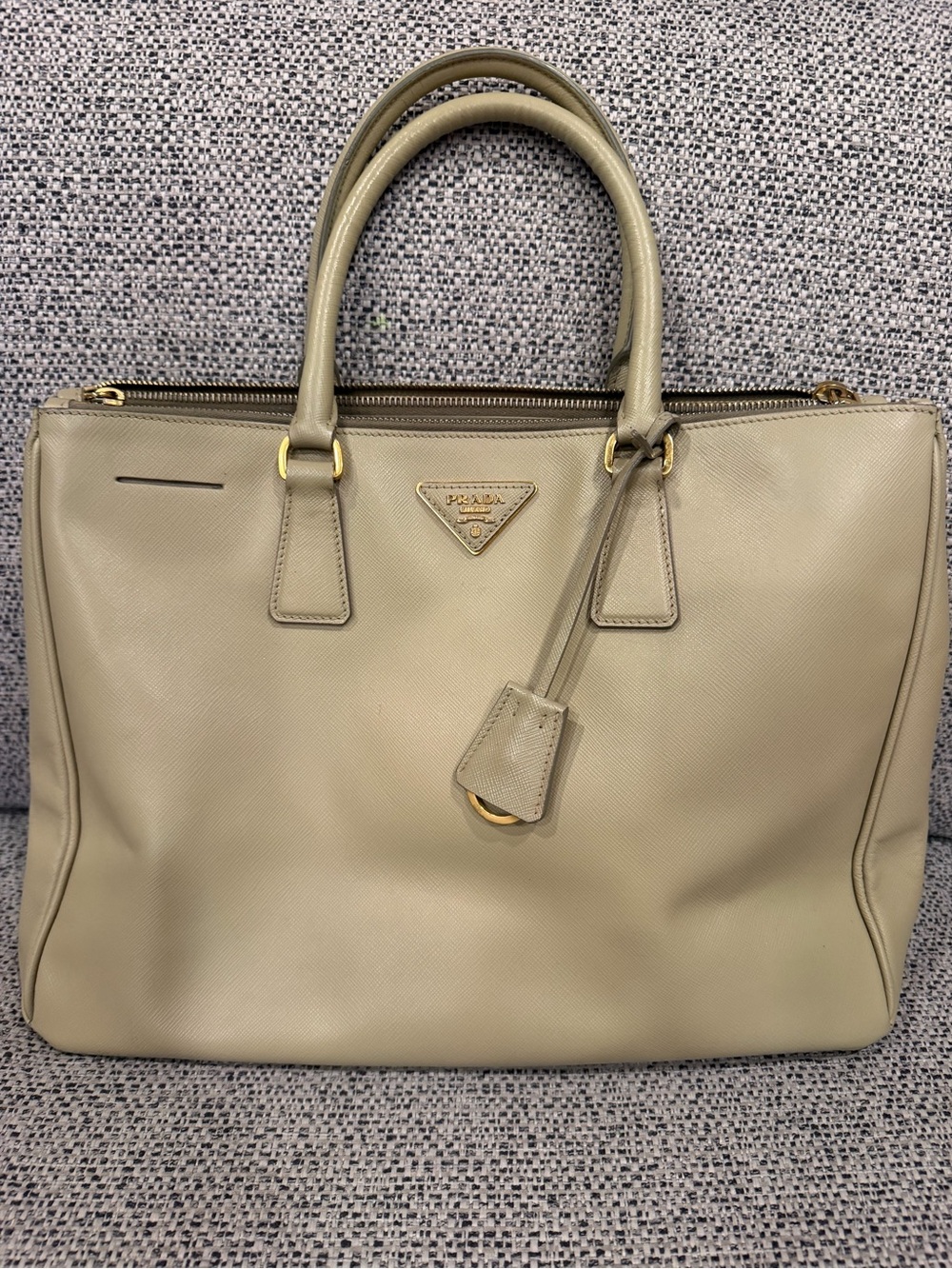 Prada Saffiano Leather Galleria Double zip Large
